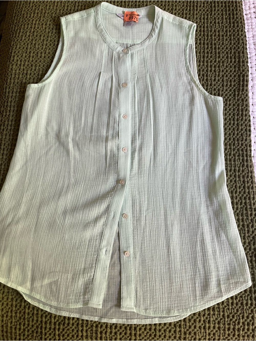 Tommy Bahama Sleeveless Button-Front Tank Top in Light Mint
